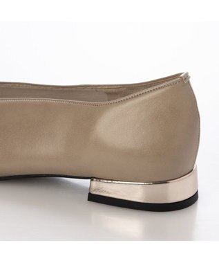 MODE ET JACOMO <MODE ET JACOMO>Uカットフラットプレーンパンプス オーク