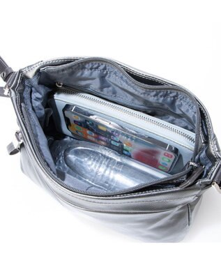 LA BAGAGERIE コーティングキャンバス ミニショルダーバッグ ガンメタリック