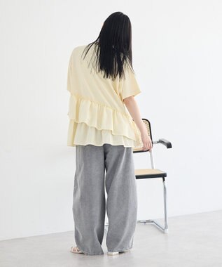 earth music&ecology 異素材ドッキンググラフィックTシャツ Ivory