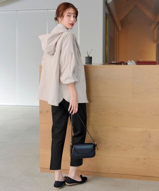 Tiaclasse ボリュームスリーブマウンテンフーディー グレージュ