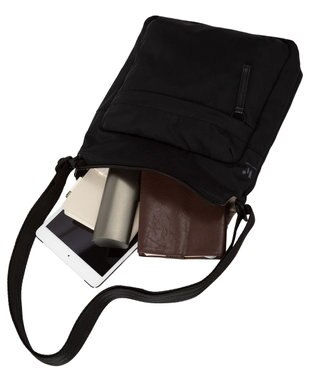 ACE BAGS & LUGGAGE World Traveler ミラ ショルダーバッグ  17531 ワールドトラベラー ブラック