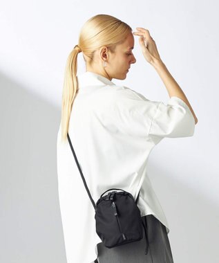 Y'SACCS WELLBA ミニショルダーバッグ