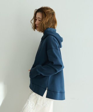 YECCA VECCA ダンボールフーディー Navy