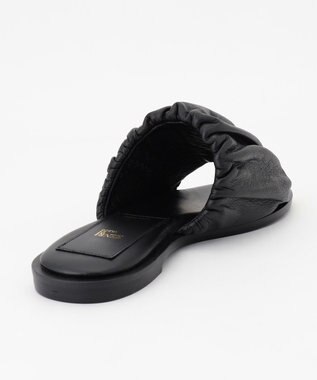 BEIGE， 【一部店舗限定】HENRI EN VARGO / JUNIPER サンダル Black