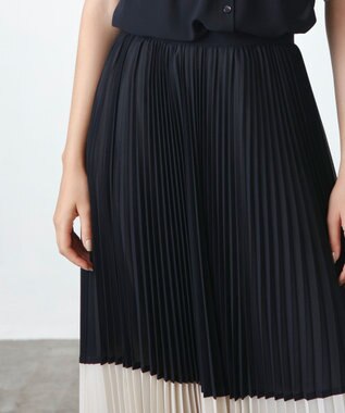 BEIGE， BOUIN / プリーツスカート Navy x Ecru