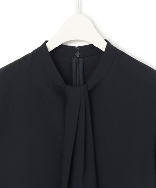 ICB L 【接触冷感・UVケア・速乾・洗える】BackSatinAmunzen  5分袖スカーフタイブラウス ネイビー系