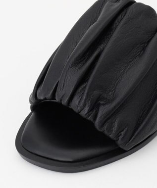 BEIGE， 【一部店舗限定】HENRI EN VARGO / JUNIPER サンダル Black