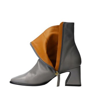 INTER-CHAUSSURES 【ANGEL ALARCON】フレアヒールセンターシームショートブーツ ライトグレー