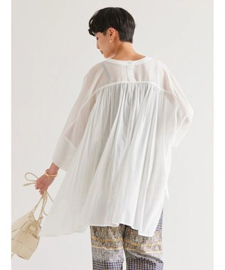 AMERICAN HOLIC バックギャザーＶネックシアーシャツ Off White