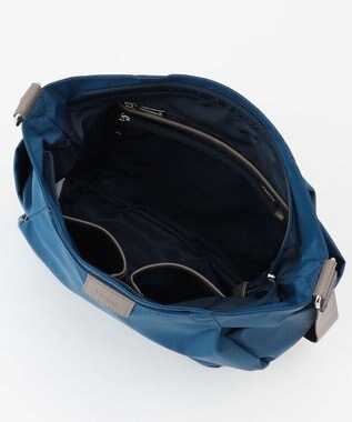 Y'SACCS 【ナイロンタフタ】トラベルショルダー ブルー
