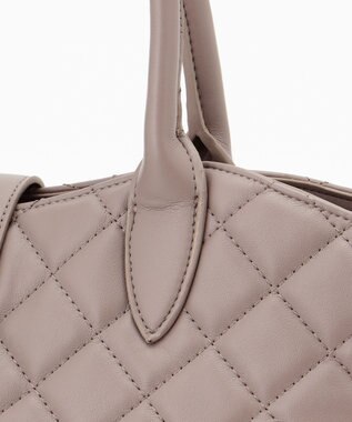 J.PRESS LADIES 【A4サイズ収納可】キルティング トートバッグ ベージュ系