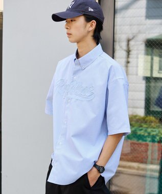 WEGO 【ユニセックス着用ITEM】オックスフォードダメージアップリケシャツ（SS） ブルーストライプ