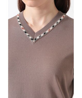 DAKS コットン混ストレッチ ロゴメッシュスリーブ Vネックプルオーバー モカ