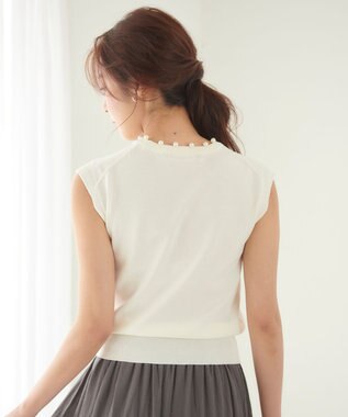 Feroux 【接触冷感】パール付きノースリーブ ニット ホワイト系