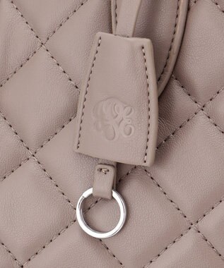 J.PRESS LADIES 【A4サイズ収納可】キルティング トートバッグ ベージュ系