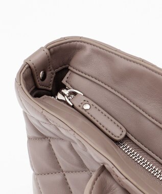 J.PRESS LADIES 【A4サイズ収納可】キルティング トートバッグ ベージュ系