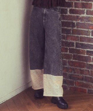 earth music&ecology 裾レースデニムパンツ Black
