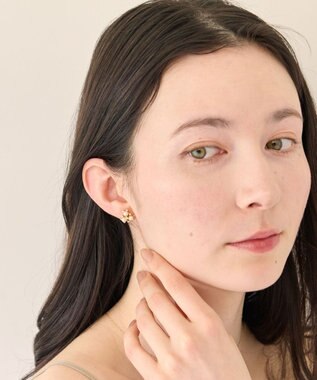 Phoebe 〈金属アレルギー対応〉パールブーケセラミックポストピアス　小粒パール ホワイト