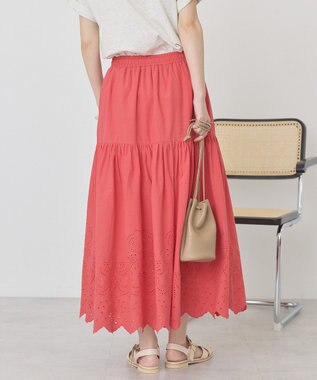 AMERICAN HOLIC アイレット刺繍ティアードスカート Red