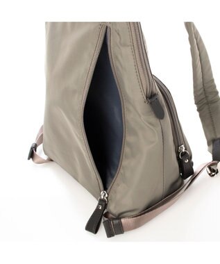 LA BAGAGERIE ナイロン×リサイクルレザー　ミニリュック グレージュ