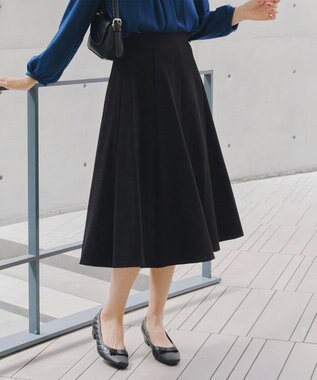 Tiaclasse ポンチフレアスカート ブラック