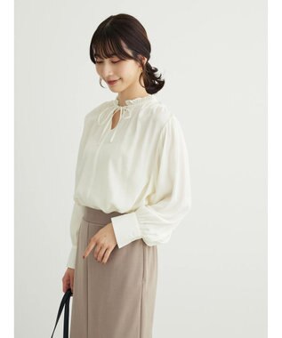 Green Parks とろみ衿フリルブラウス Off White