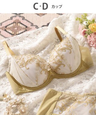 Wing 【エアリーソフトブラ】　ふんわりエアリーな着用感　脇から背中すっきり　ウイング／ワコール　KB2202 カラシ