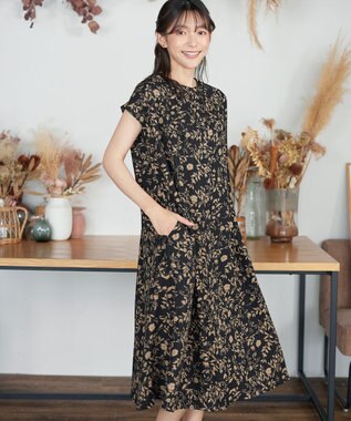 Tiaclasse L ボタニカル柄シャツワンピース ブラック