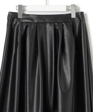 23区 【洗える】フェイクレザーパンチング フレアスカート ブラック系