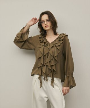 GRACE CONTINENTAL フリルブラウス カーキ