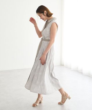 YECCA VECCA ストライプ柄フラワー刺繍ワンピース Beige