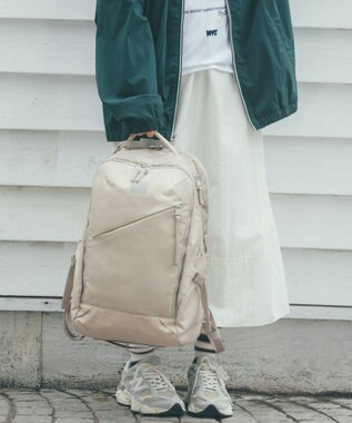 ACE BAGS & LUGGAGE W&.Day/Night トゥキ スクエアリュック B4サイズ 15.6インチPC収納 20512 ダブルアンドデイナイト ライトベージュ