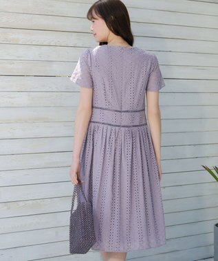 Tiaclasse L パンチングレースワンピース ラベンダー