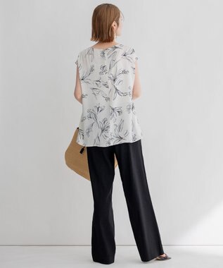 23区 【洗える】ラインフラワープリント フレンチスリーブ ブラウス アイボリープリント