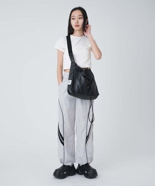 WEGO 【CONVERSE/ユニセックス着用ITEM】別注CONVERSEドローコードショルダーバッグ ブラック