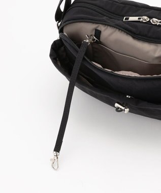 LA BAGAGERIE 【MONICA】クリンクルナイロン　ドロストショルダーバッグ ブラック