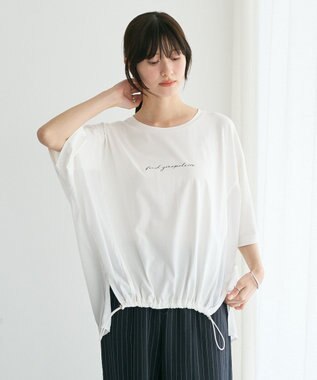 YECCA VECCA 裾ドロストデザインロゴTee