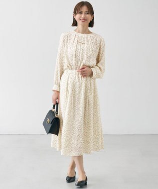 カタログ掲載・セットアップ対応・洗える】ジオメトリックフラワー