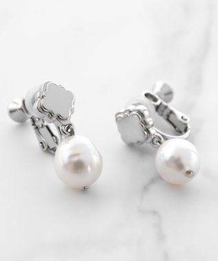 TOCCA CLOVER & PEARL EARRINGS 淡水バロックパールイヤリング シルバー系