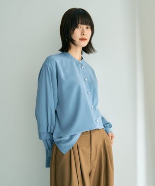 YECCA VECCA 2way裾アレンジパール釦ブラウス Blue