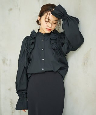 #Newans 【洗濯機可能/シワになりにくい】〈春名亜美さんコラボ〉ショルダーフリルブラウス ネイビー