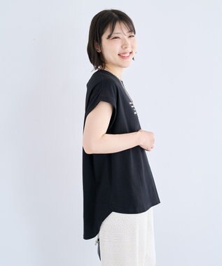 Green Parks ・ｓｗｉｎｇ　ｂｙ　フレンチスリーブ刺繍ＴＥＥ Off White