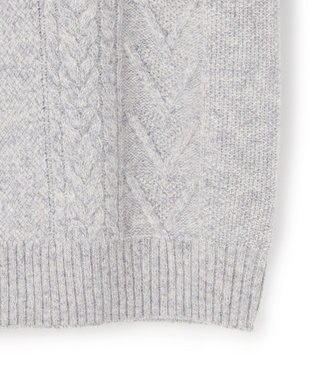 J.PRESS MEN ウール×カシミヤの上質素材【Cash Lamb's Wool】ケーブルクルーネック ニット_25年モデル ライトグレー系
