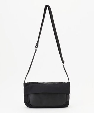 Y'SACCS リサイクルナイロン×カウレザー ラップミニショルダー ブラック