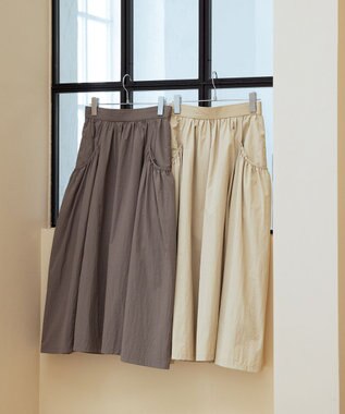 組曲 エアリータフタスカート モカグレー系