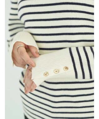 earth music&ecology ゴールド釦スリーブリブプルオーバー Border