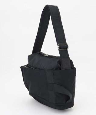 Y'SACCS 【Y'SACCS Gene Line】ヴァール ショルダーバッグ ブラック