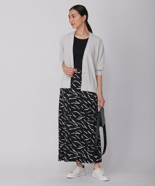 ICB 【洗える】 パウダーサテンプリント スカート ブラック系