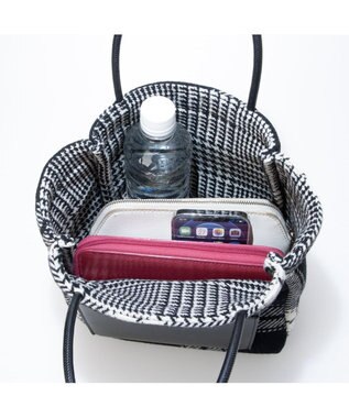 UNBILLION VERYコラボ カシュカシュ cachecache / ウールリバーシブルチェックトートバッグ ブラック