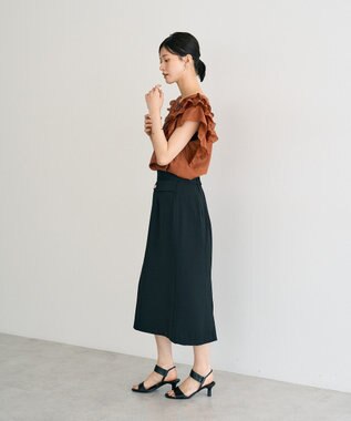 YECCA VECCA ラッフルVネックブラウス Black